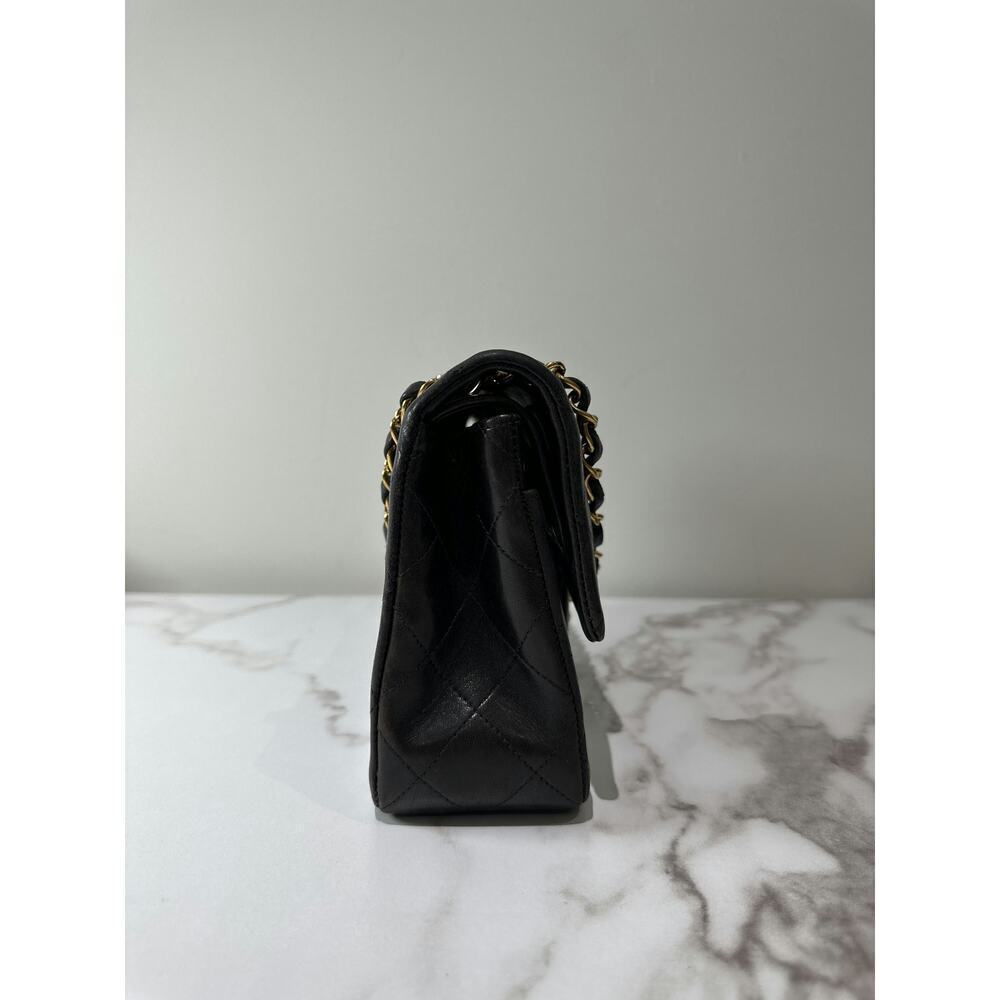 Chanel Classic Black Quilted Leather Flap Bag - Picture 2 of 6